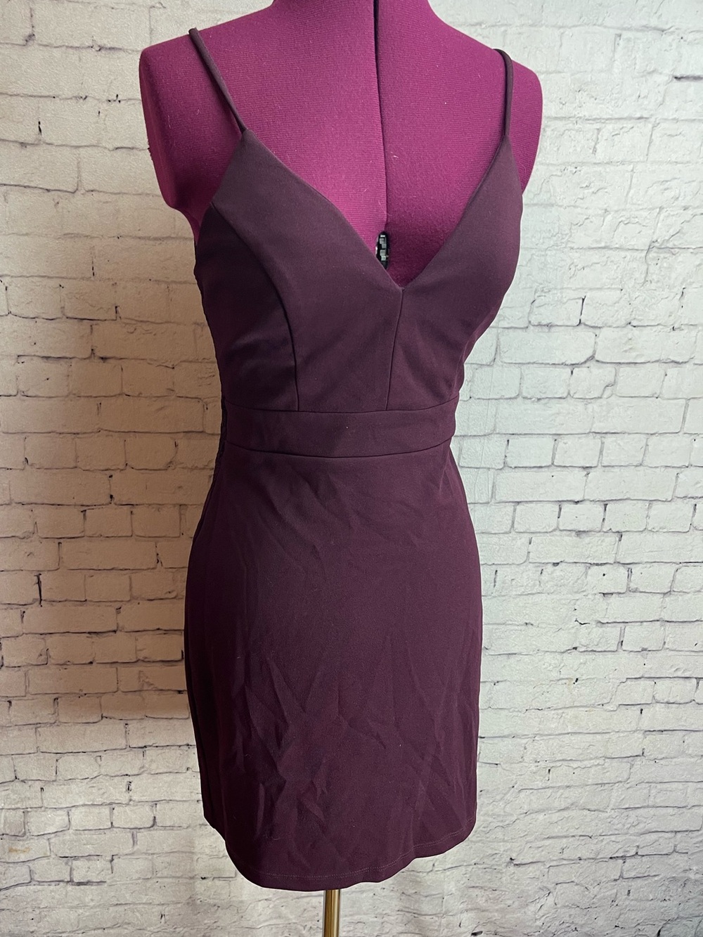 City triangles size 7 burgundy mink dress lace back